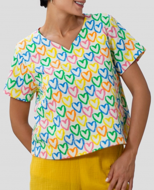 هانا با طرح قلب رنگی 